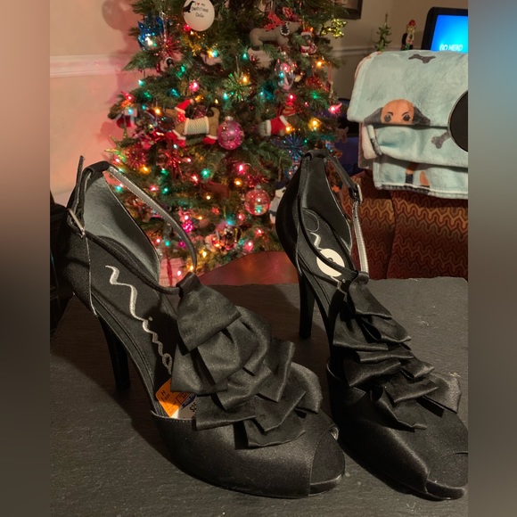 NWT Nina Black Dressy Heels - Picture 3 of 6